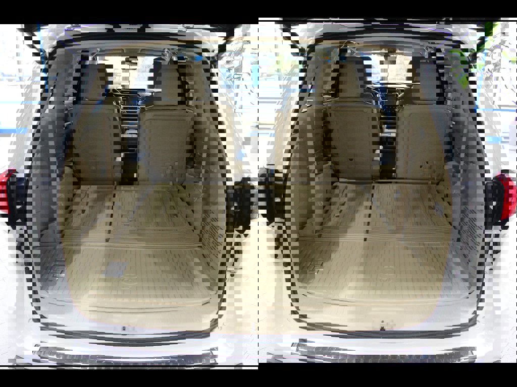 Used 2019 Toyota Highlander Limited image 20