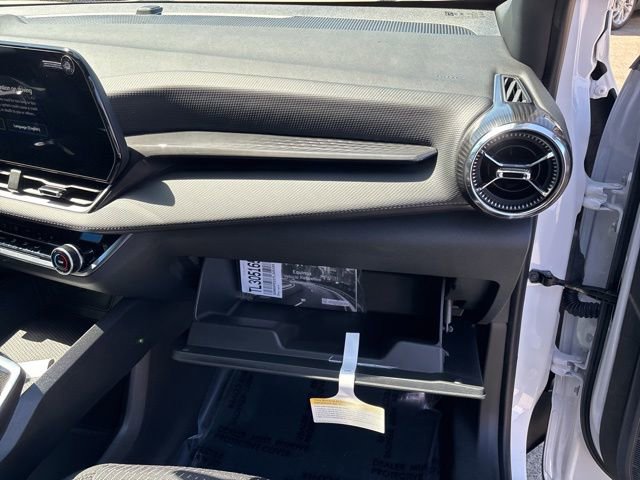 New 2026 Chevrolet Equinox LT AWD/4WD image 40