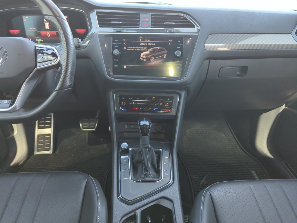Used 2023 Volkswagen Tiguan SE R-Line FWD image 26