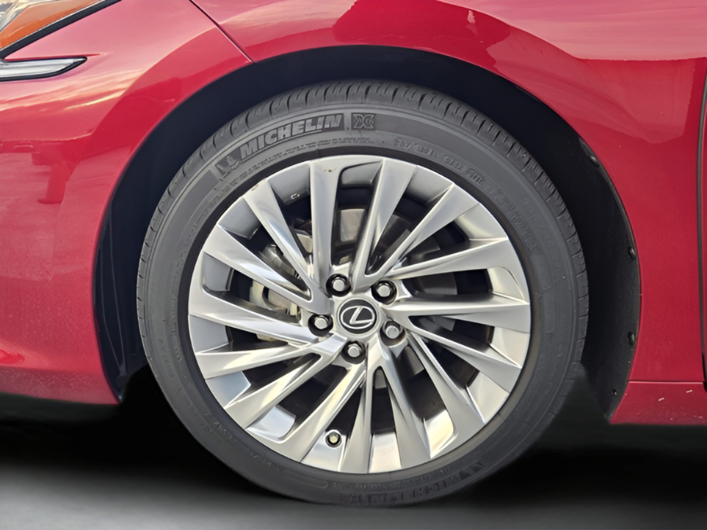 Certified 2021 Lexus ES 350 Ultra Luxury w/ Accessory Package 2 FWD image 35