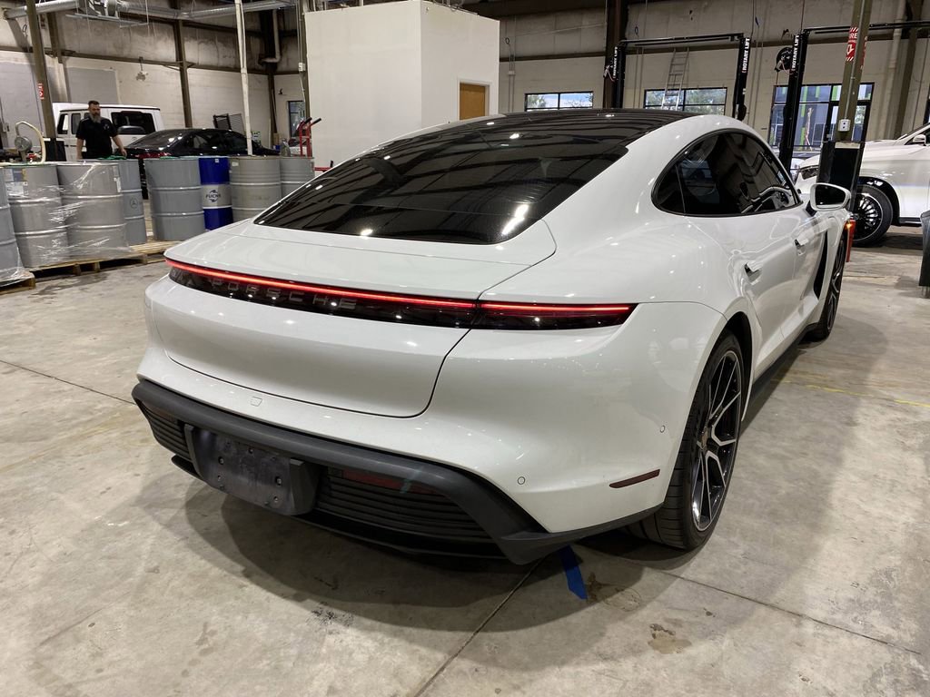 Used 2022 Porsche Macan GTS AWD/4WD image 9
