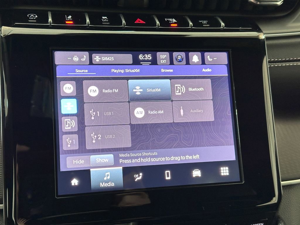 New 2025 Jeep Grand Cherokee Laredo image 33