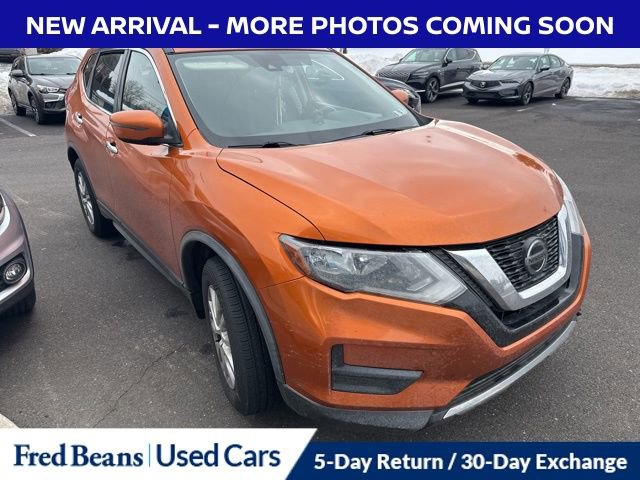 Used 2019 Nissan Rogue SV image 14