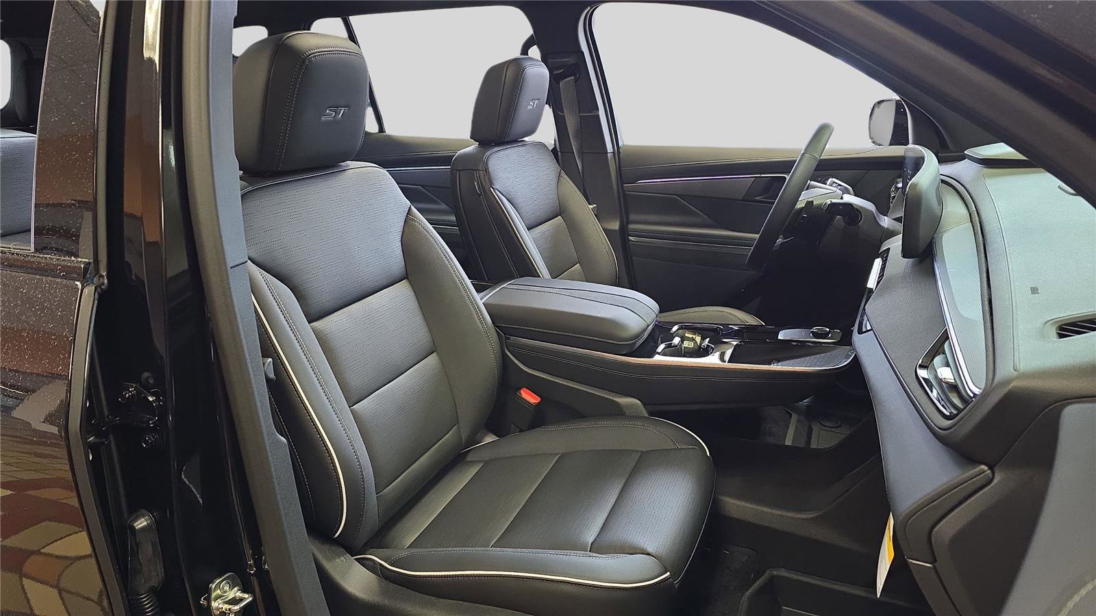 New 2026 Buick Enclave Sport Touring w/ Power Package image 12