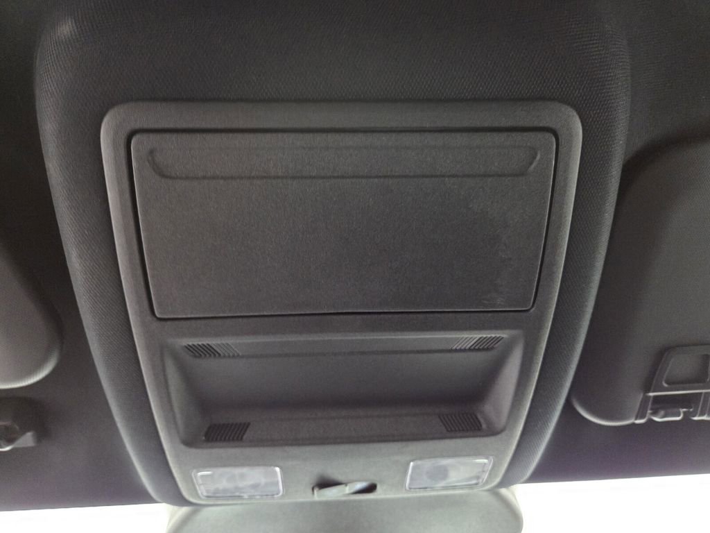 Used 2025 Ford Escape ST-Line image 21