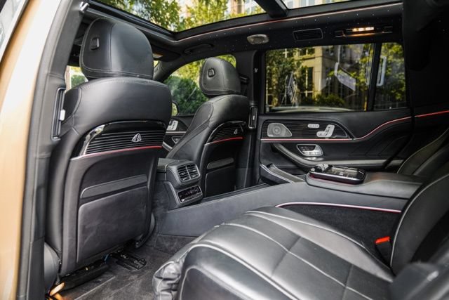 Used 2023 Mercedes-Benz Maybach GLS 600 4MATIC image 46