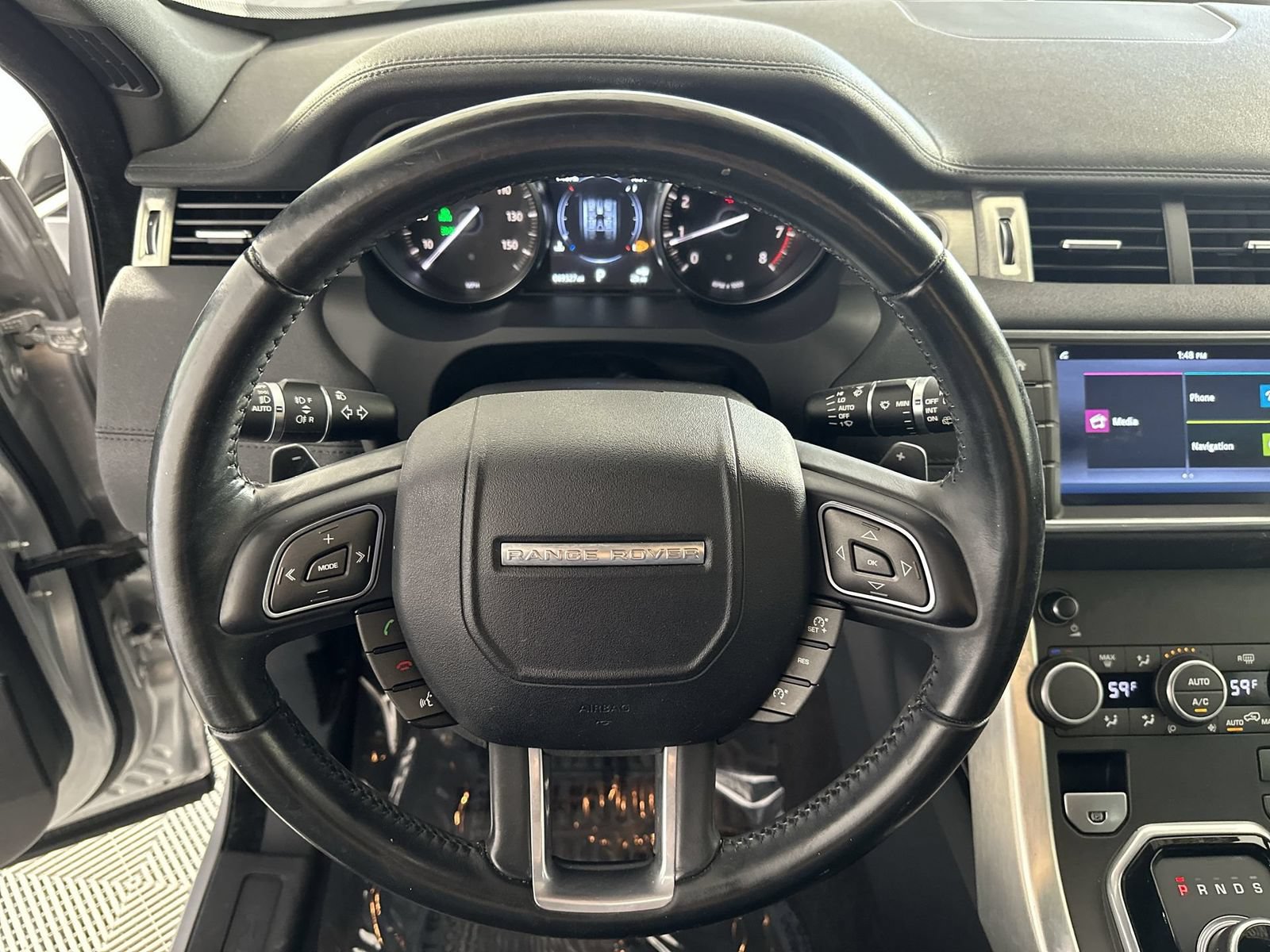 Used 2017 Land Rover Range Rover Evoque SE AWD/4WD image 14