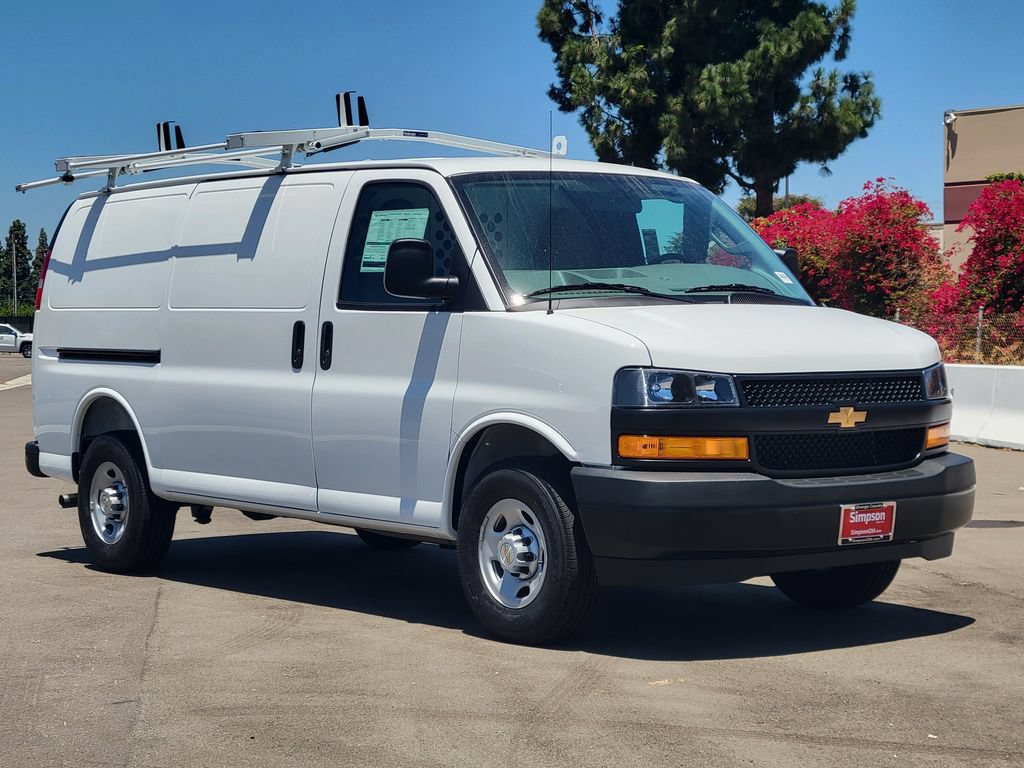 New 2026 Chevrolet Express 2500 w/ Driver Convenience Package RWD image 28