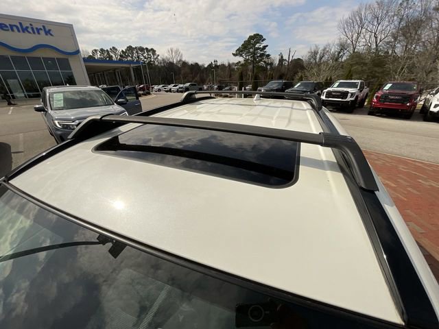 Used 2022 Toyota RAV4 Limited AWD/4WD image 28