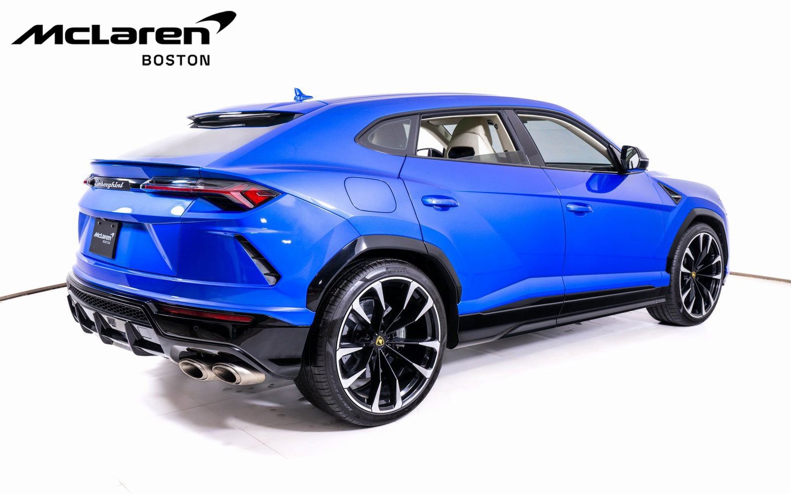 Used 2021 Lamborghini Urus image 5