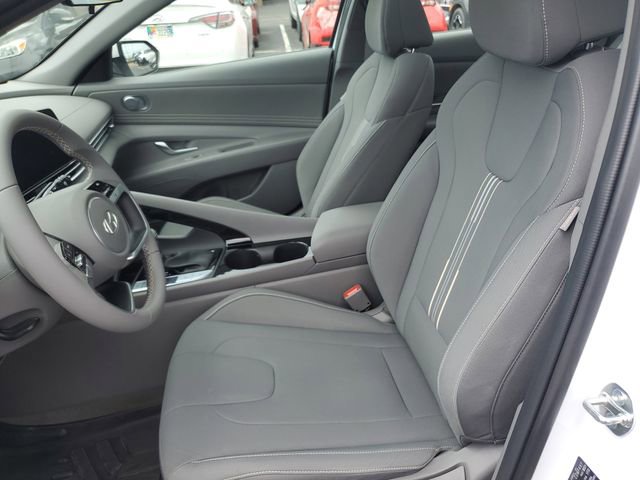 Certified 2024 Hyundai Elantra SEL w/ Convenience Package FWD image 16