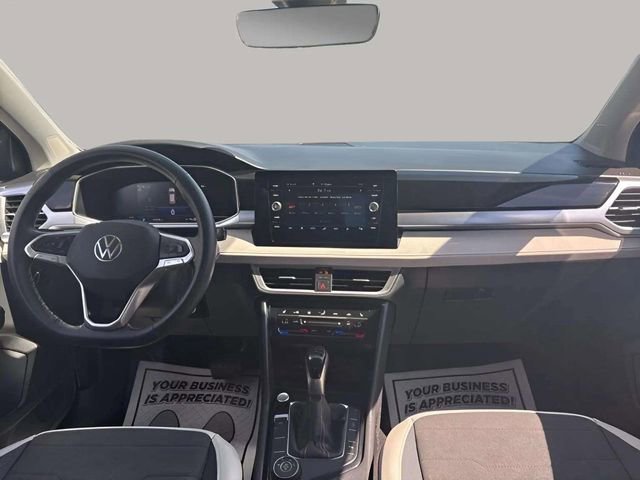 Used 2025 Volkswagen Taos SE AWD/4WD image 21