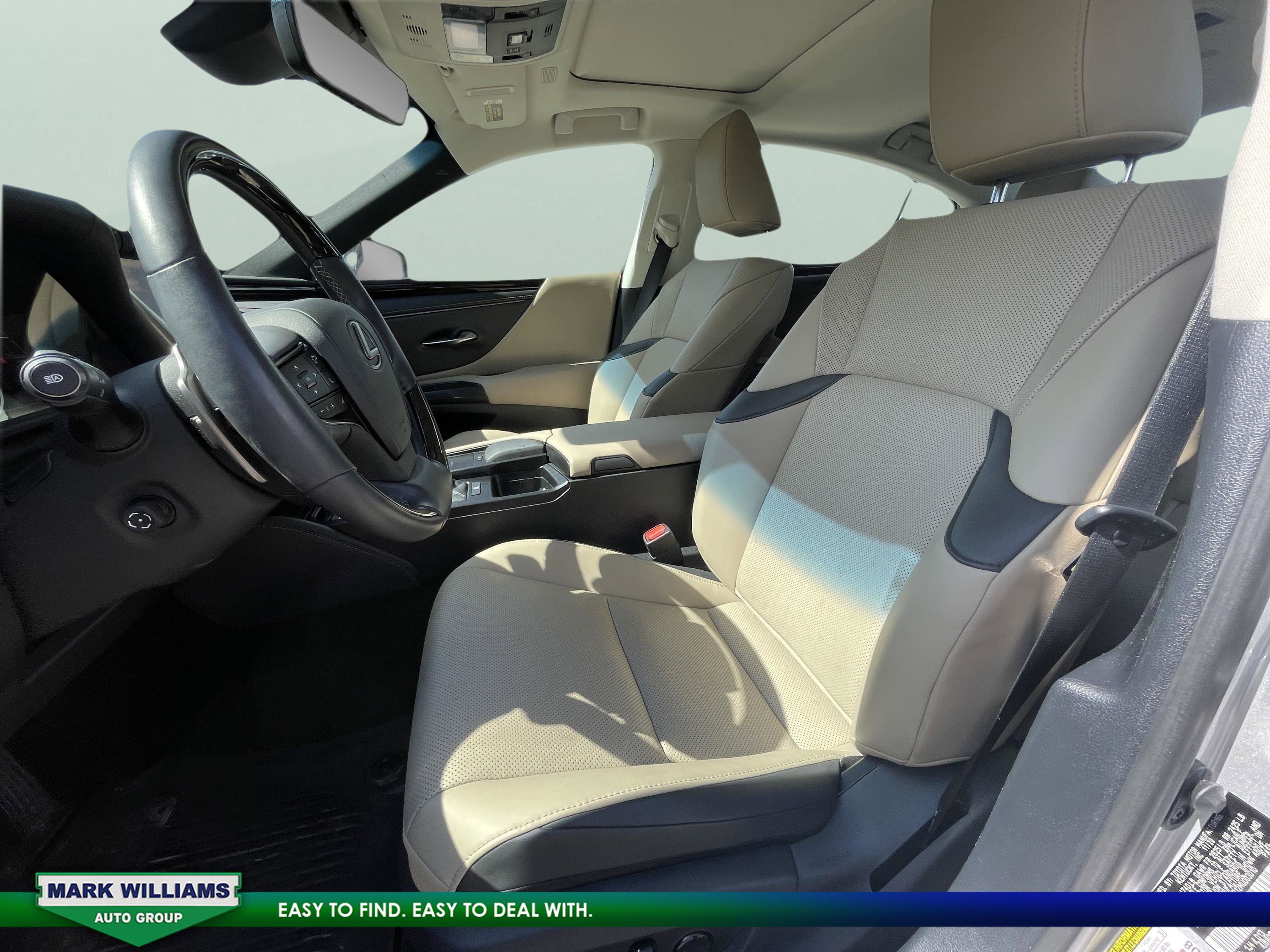 Used 2021 Lexus ES 250 w/ Premium Package image 11