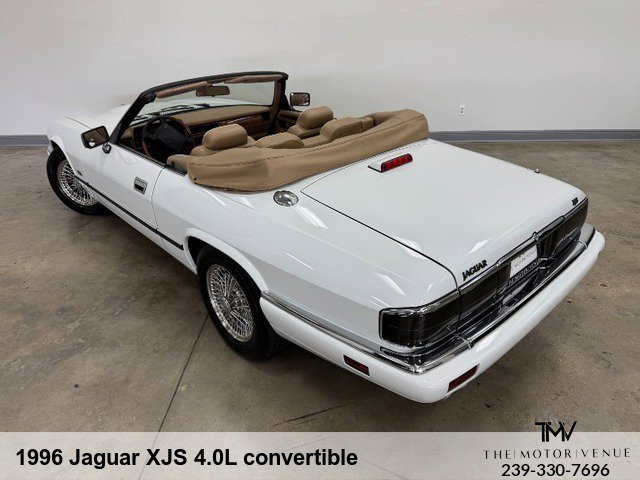 Used 1996 Jaguar XJS 4.0 Convertible RWD image 11