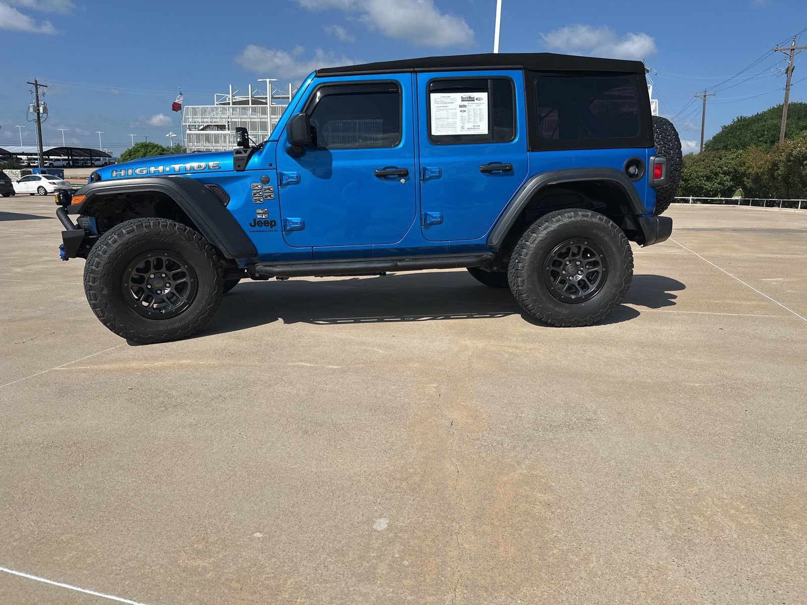 Used 2023 Jeep Wrangler Unlimited Sport AWD/4WD image 32