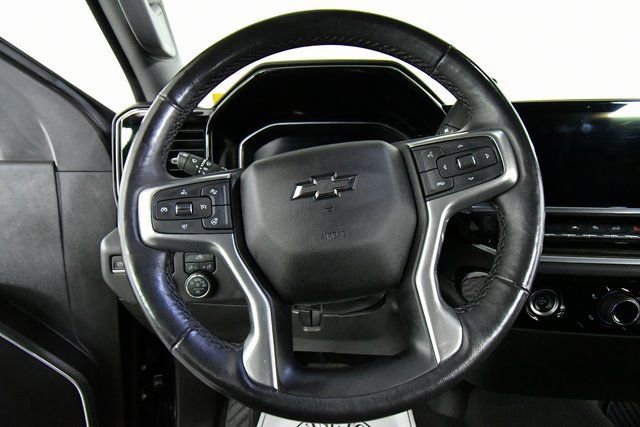 Used 2022 Chevrolet Silverado 1500 RST w/ Z71 Off-Road Package image 2