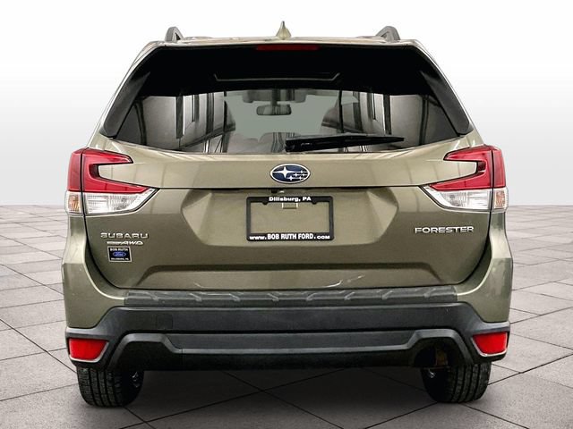 Used 2019 Subaru Forester Premium w/ All-Weather Package AWD/4WD image 4
