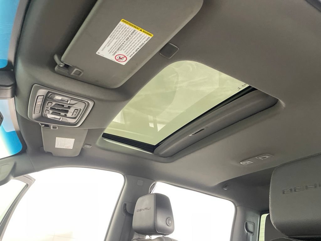 Used 2022 GMC Sierra 3500 Denali AWD/4WD image 19