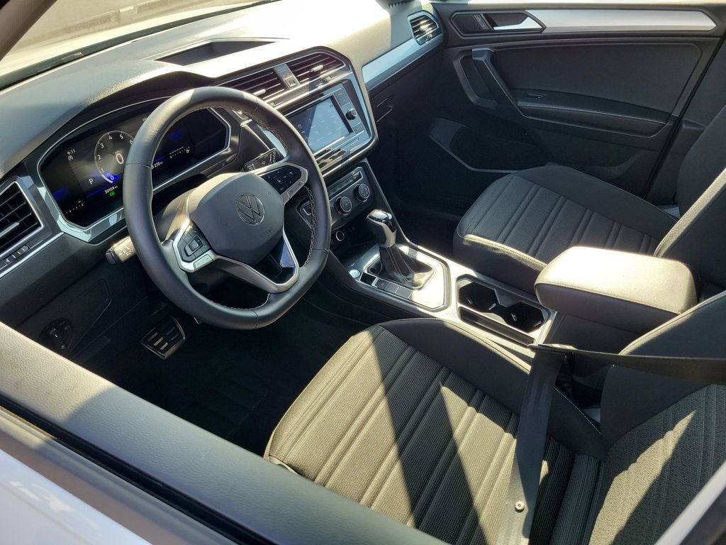 Used 2024 Volkswagen Tiguan S FWD image 3