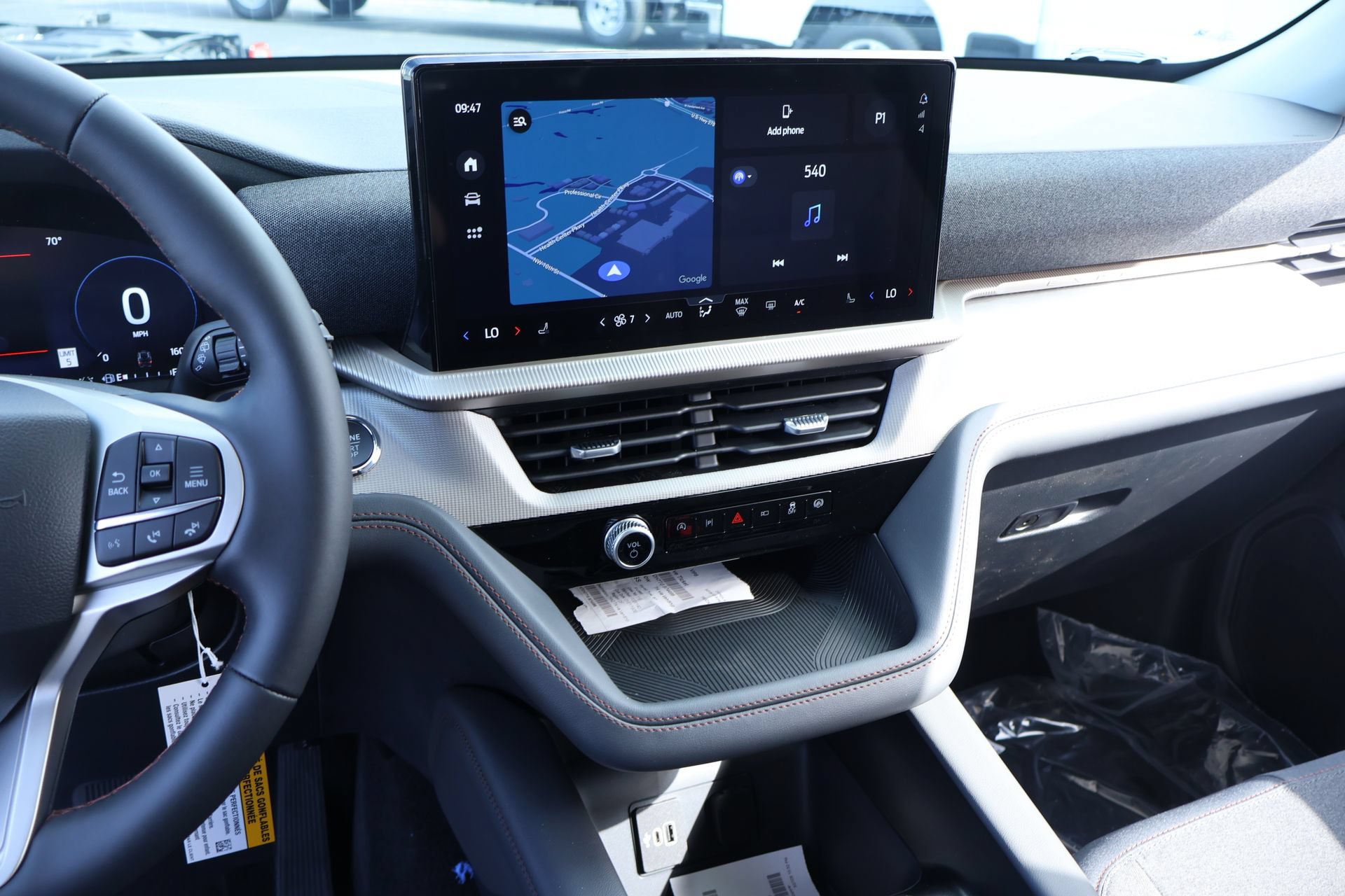 New 2026 Ford Explorer Active RWD image 5