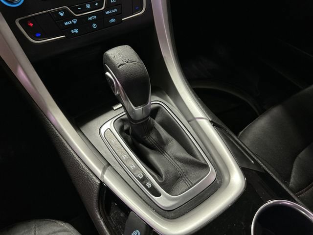 Used 2016 Ford Fusion SE FWD image 24
