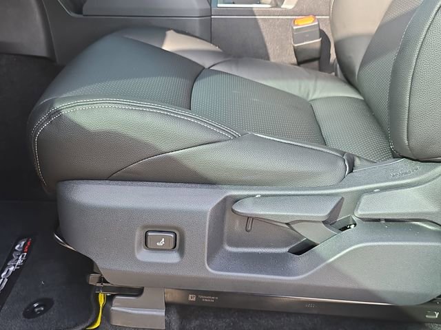 Certified 2025 Toyota Tacoma TRD Sport image 28