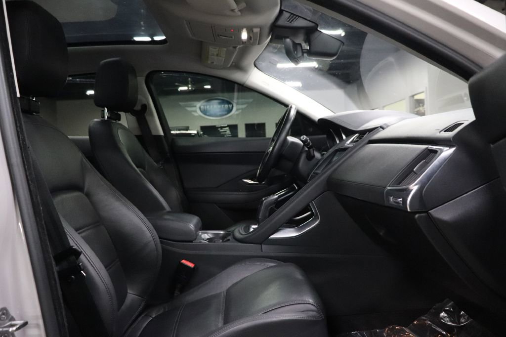 Used 2018 Jaguar E-PACE S image 23