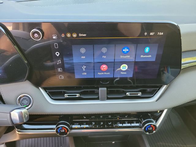 Used 2026 Chevrolet Equinox LT w/ Convenience Package II FWD image 18