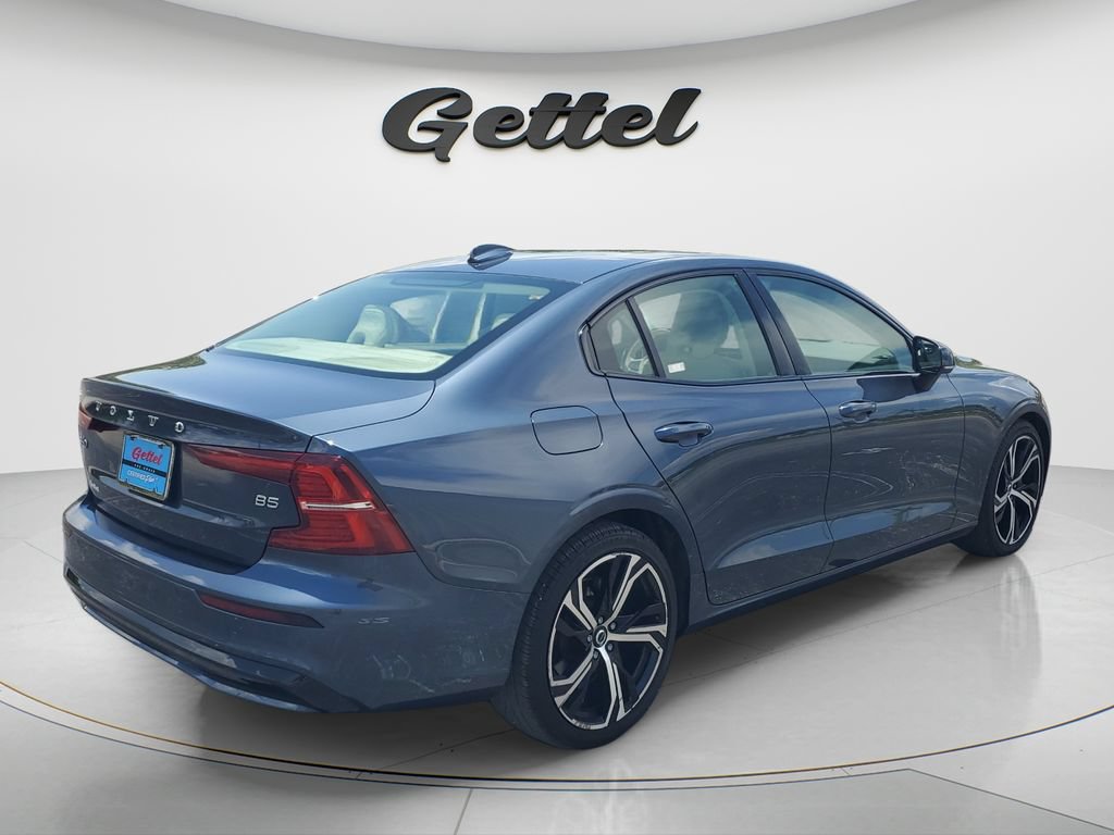 Used 2024 Volvo S60 B5 Core FWD image 13