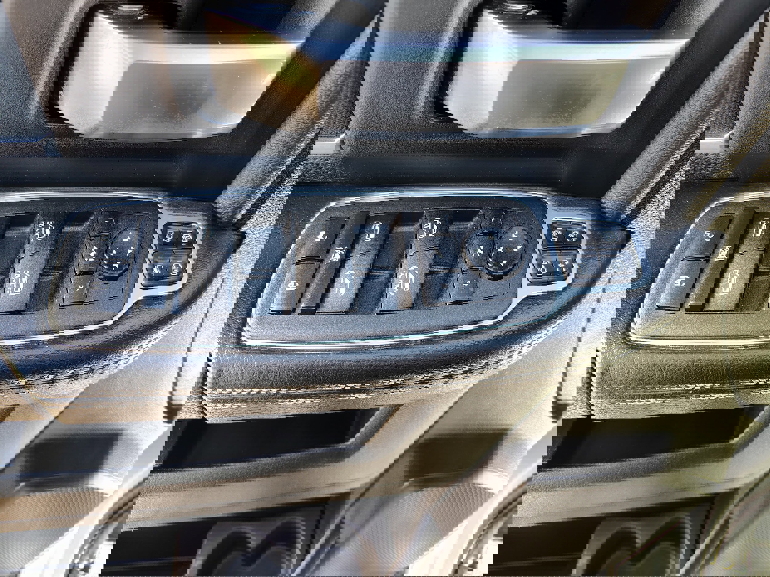 Certified 2024 RAM 2500 Big Horn w/ Bed Utility Group image 19