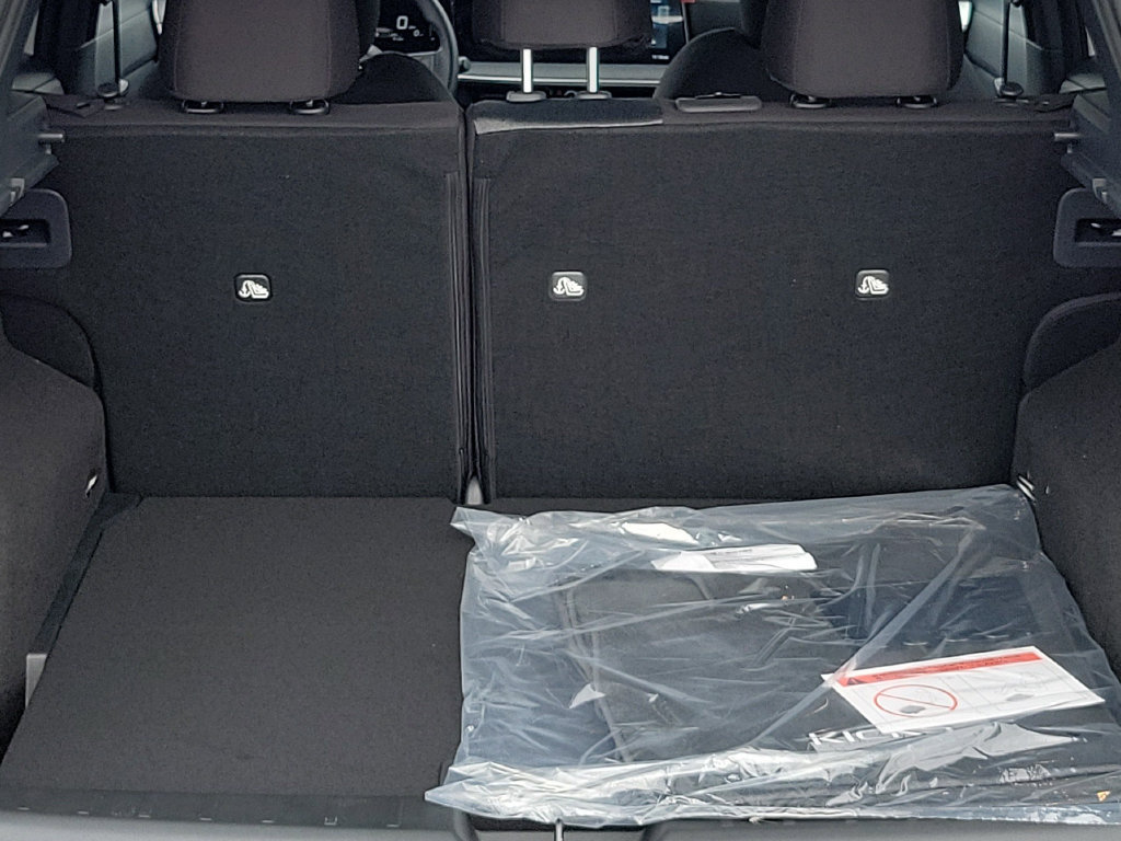New 2026 Nissan Kicks SV w/ Cold Weather Package FWD image 22