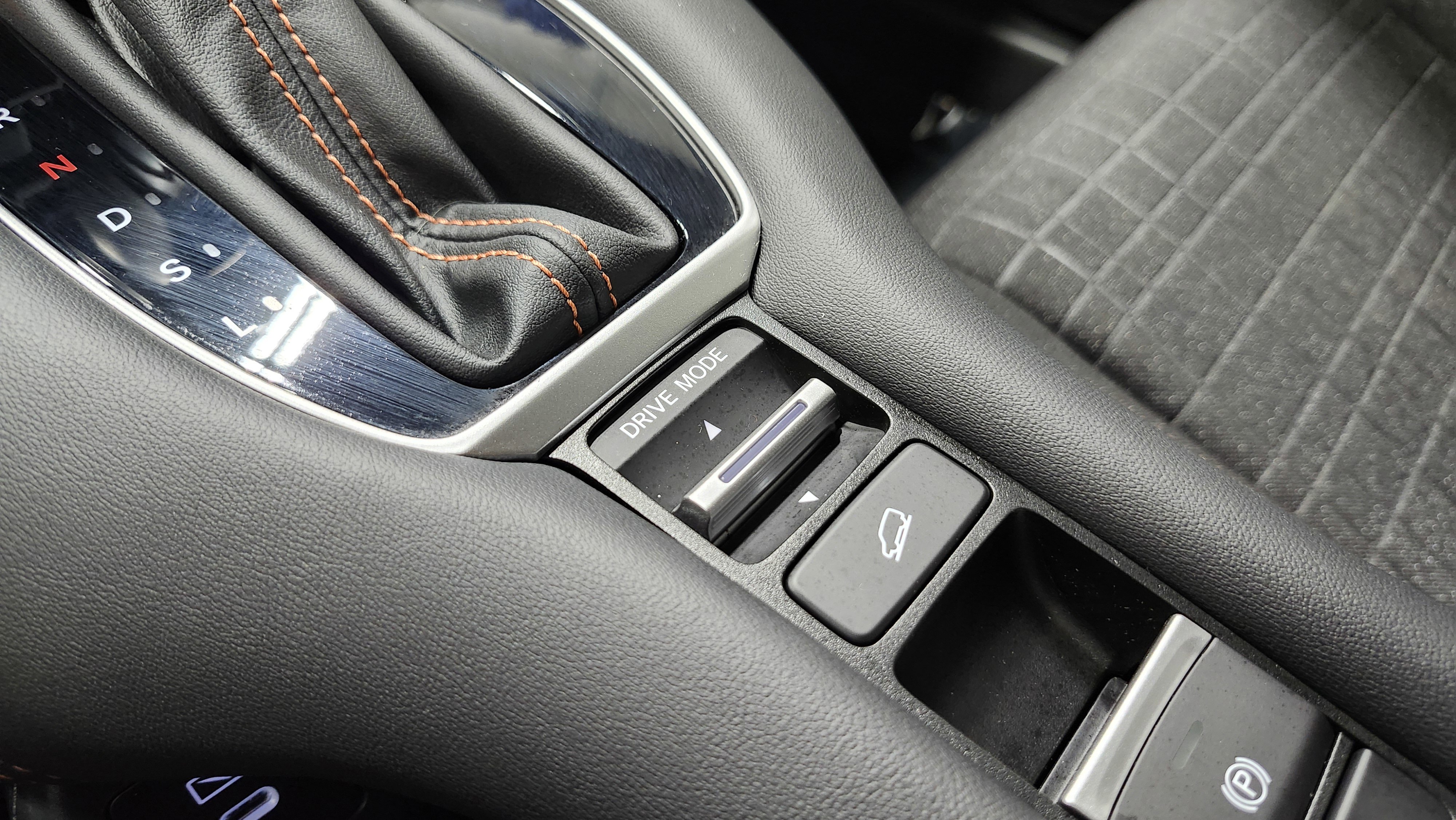 Used 2024 Honda HR-V Sport image 9