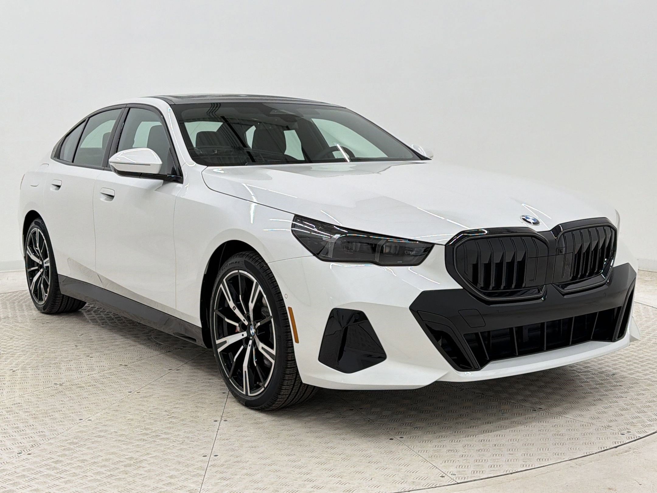 New 2026 BMW 530i w/ M Sport Package RWD image 7