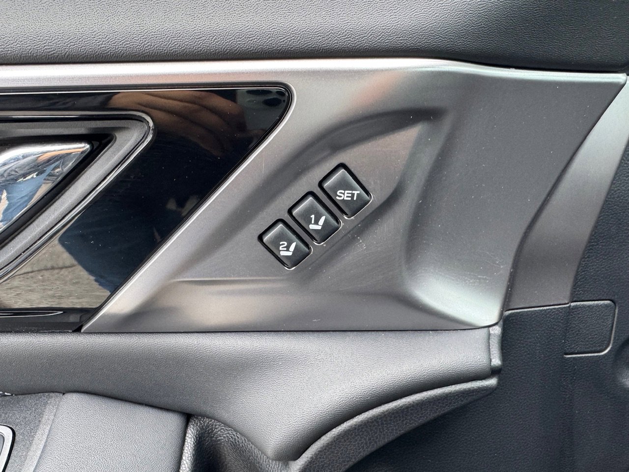 Used 2023 Subaru Outback Limited image 11