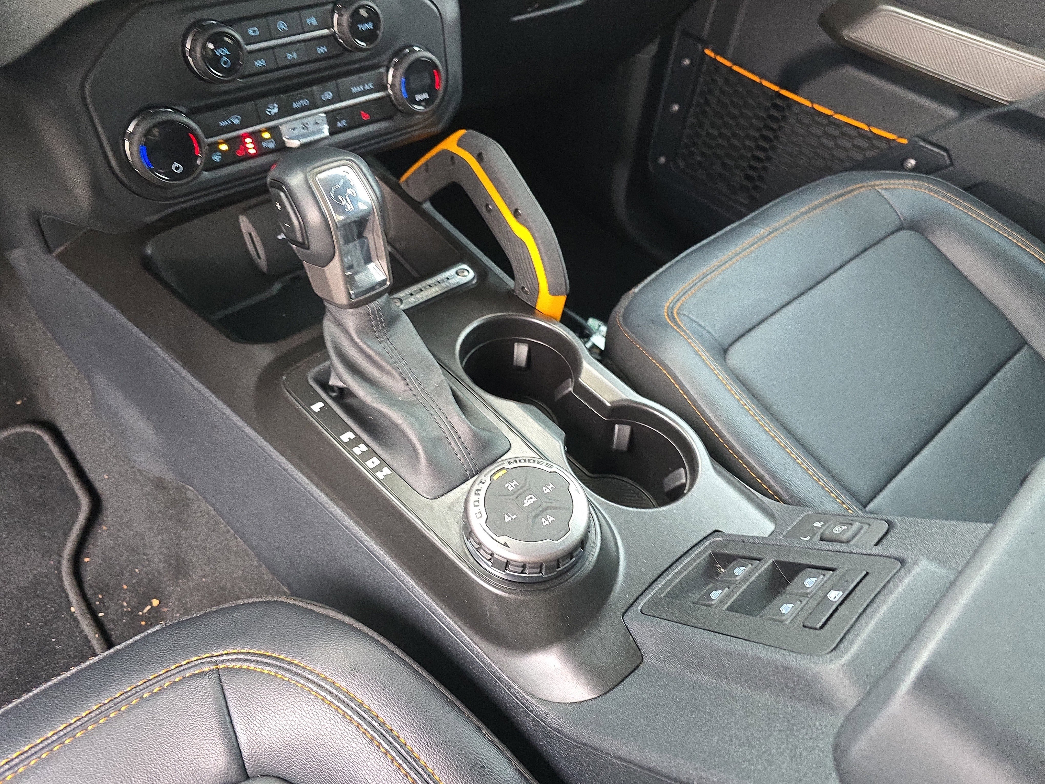 Used 2023 Ford Bronco Badlands image 28