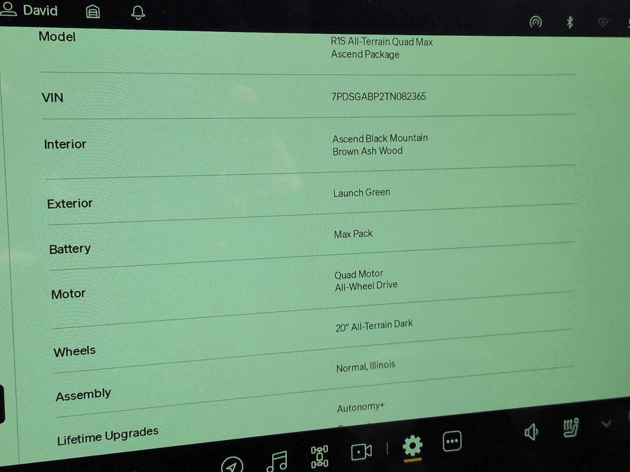 Used 2026 Rivian R1S Premium AWD/4WD image 20