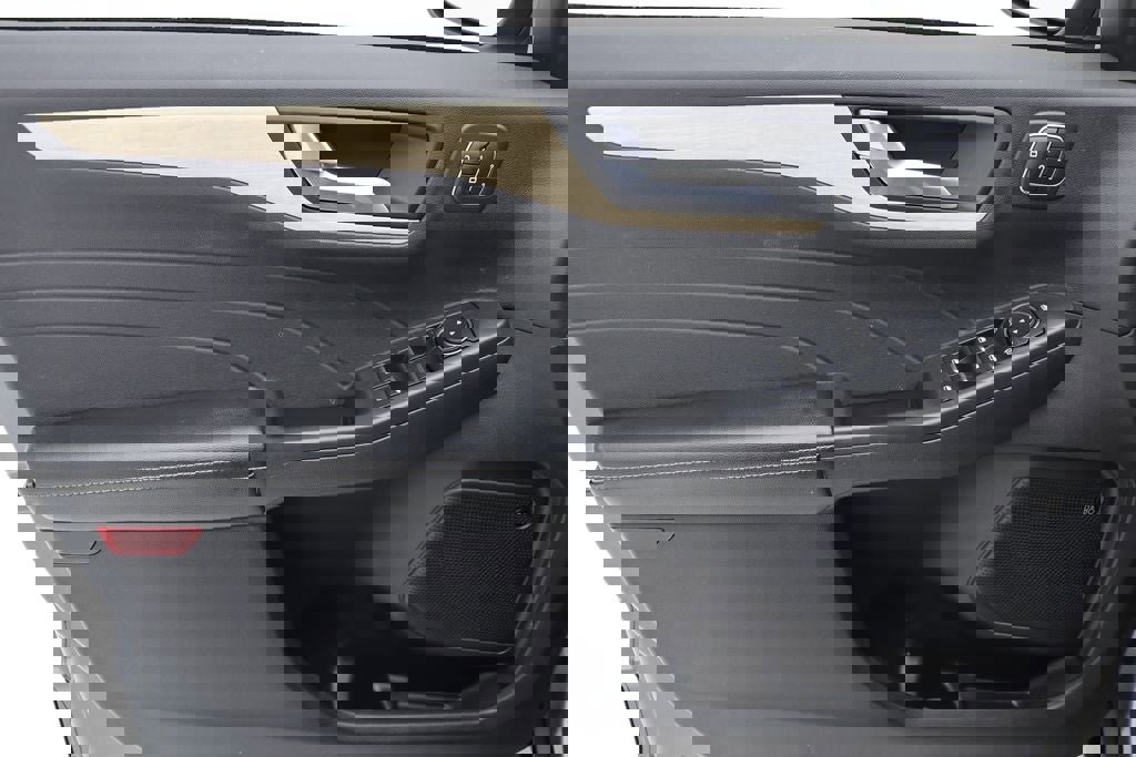 Used 2022 Ford Escape Titanium w/ Titanium Elite Package image 15