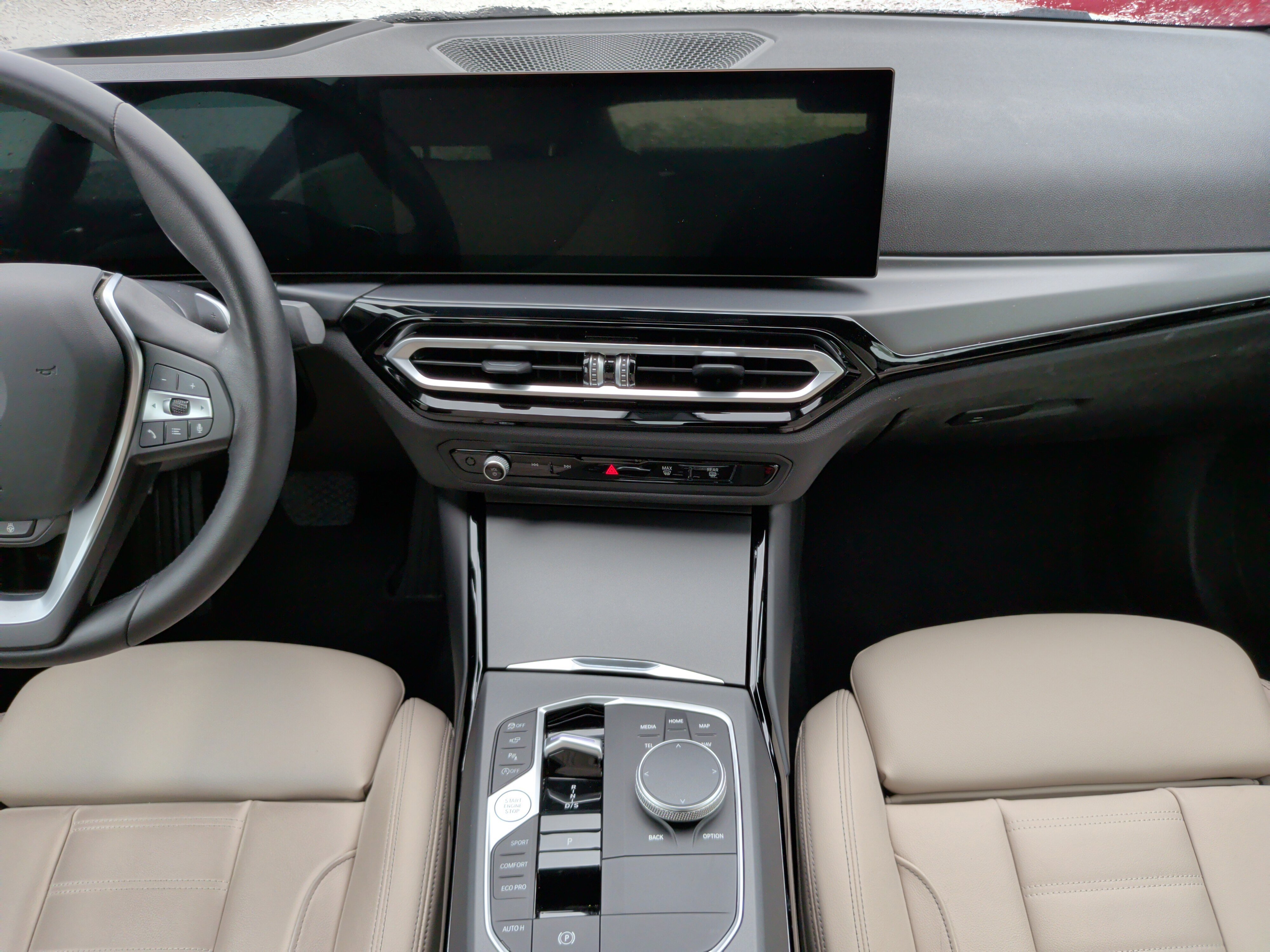 Certified 2024 BMW 230i xDrive Coupe w/ Premium Package image 32