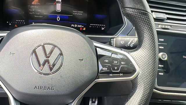 Used 2024 Volkswagen Tiguan SE R-Line AWD/4WD image 15