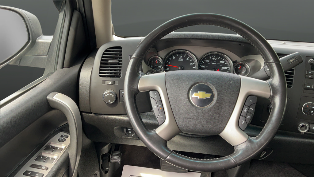 Used 2010 Chevrolet Silverado 2500 LT w/ Interior Plus Package AWD/4WD image 20