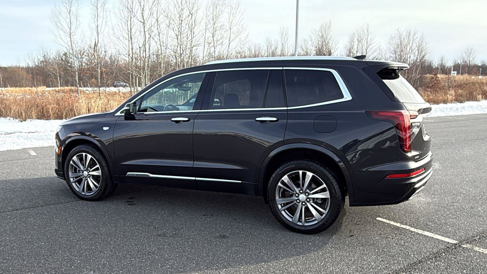 Used 2020 Cadillac XT6 Premium Luxury image 12