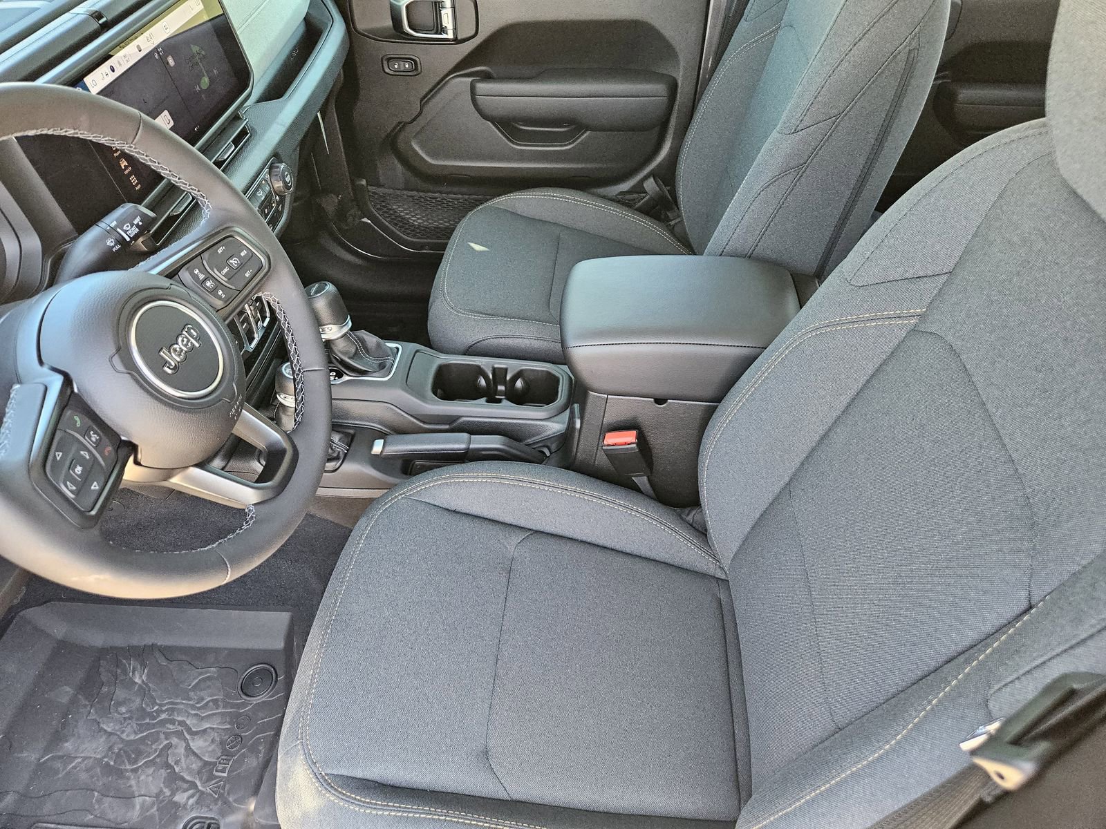 New 2025 Jeep Gladiator Sport image 12