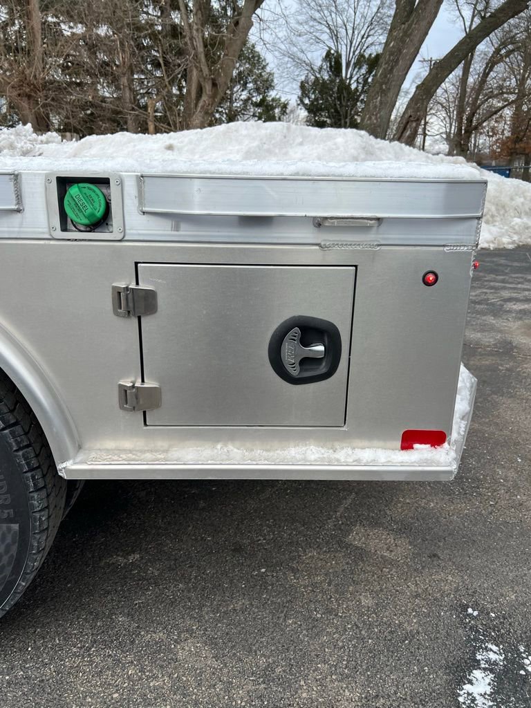 New 2026 Ford F550 4x4 Crew Cab image 11