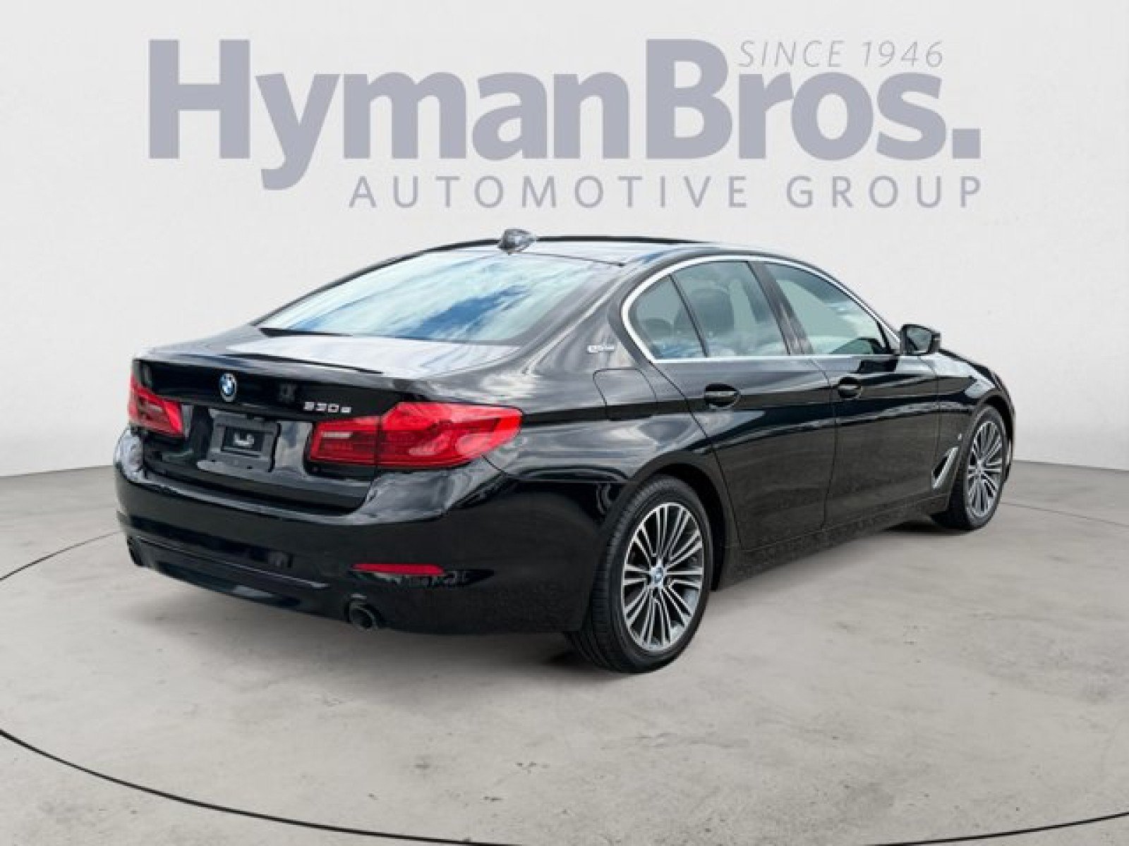 Used 2019 BMW 530e xDrive AWD/4WD image 3