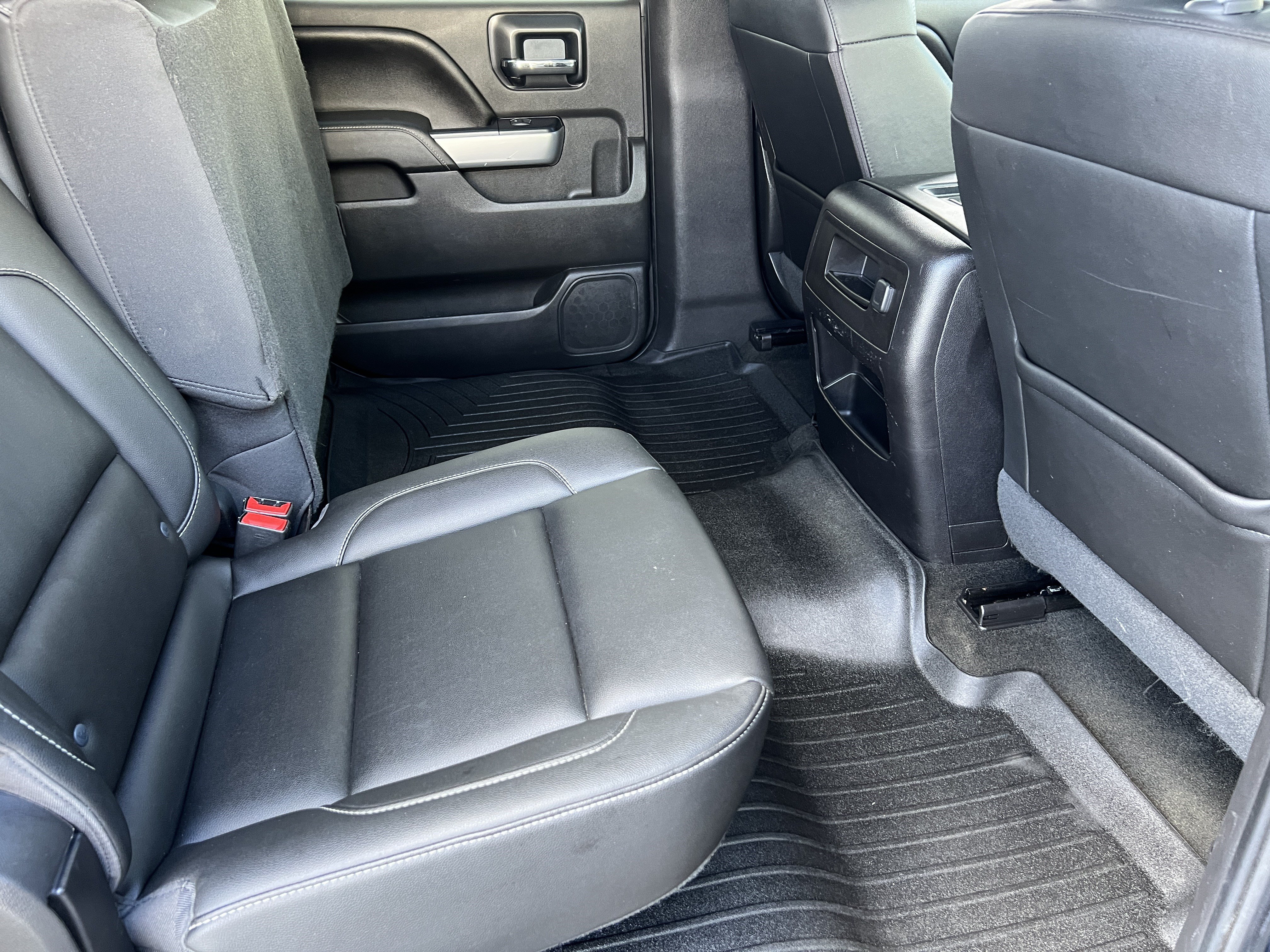Used 2016 Chevrolet Silverado 1500 LTZ Z71 w/ LTZ Plus Package AWD/4WD image 18