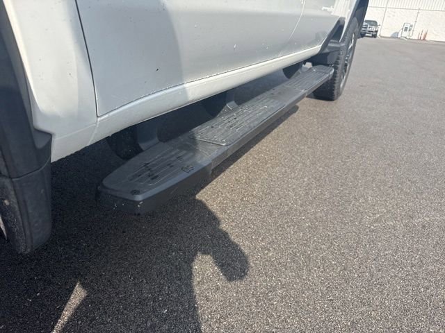 Used 2020 Chevrolet Silverado 2500 Custom w/ Custom Value Package image 11