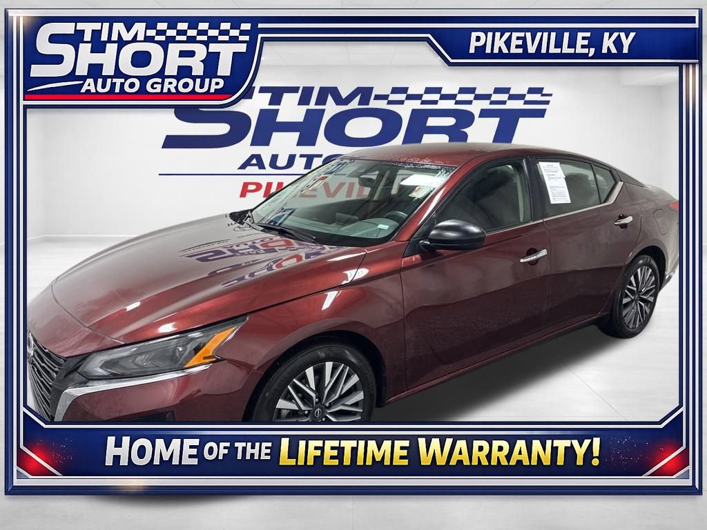 Used 2024 Nissan Altima 2.5 SV image 1