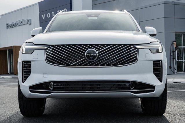 New 2026 Volvo XC90 B6 Ultra w/ Protection Package Premier image 2