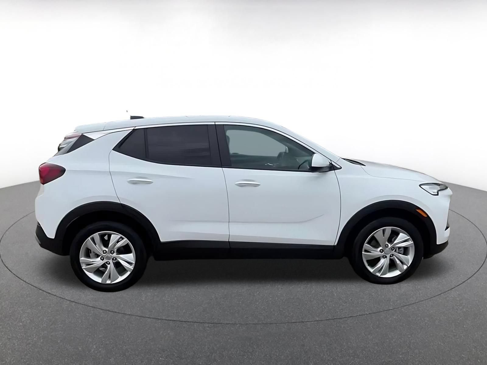 Used 2025 Buick Encore GX Preferred FWD image 16