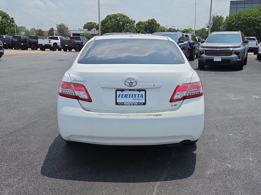 Used 2011 Toyota Camry LE w/ LE Extra-Value Pkg FWD image 5